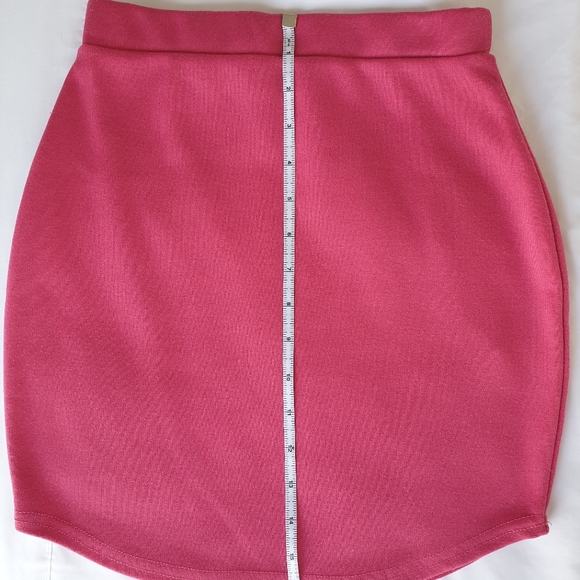Missguided pink miniskirt - Picture 5 of 7